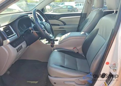 2019 Toyota Highlander Le from USA, damaged, VIN 5TDZZRFH3KS354853